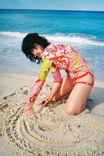 bronte beach photoshoot honor munro rahnee lally millie sykes fashion styling ramptrampstamp graduate designer graduate collection